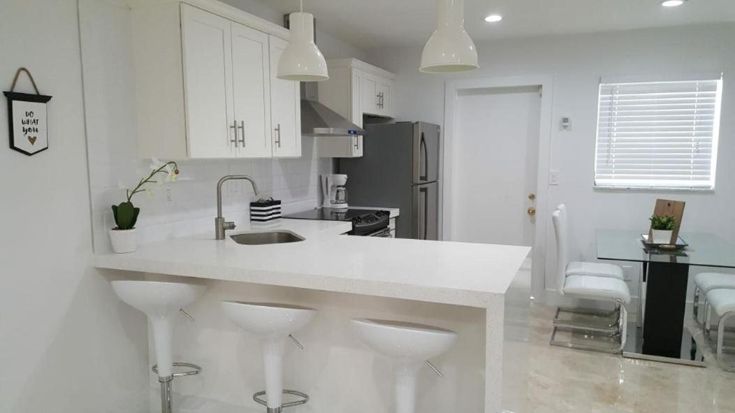 N61 Apartman Hollywood Kültér fotó