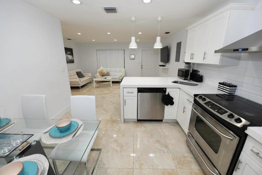 N61 Apartman Hollywood Kültér fotó