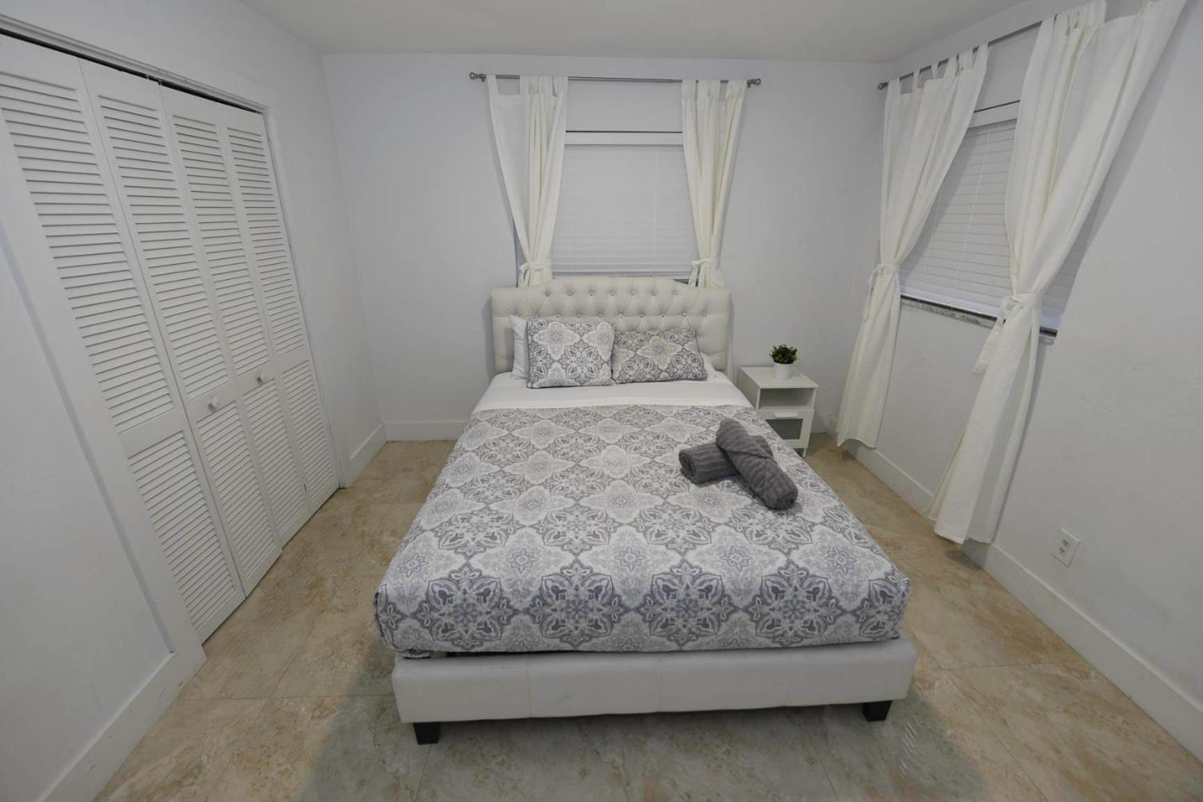 N61 Apartman Hollywood Kültér fotó
