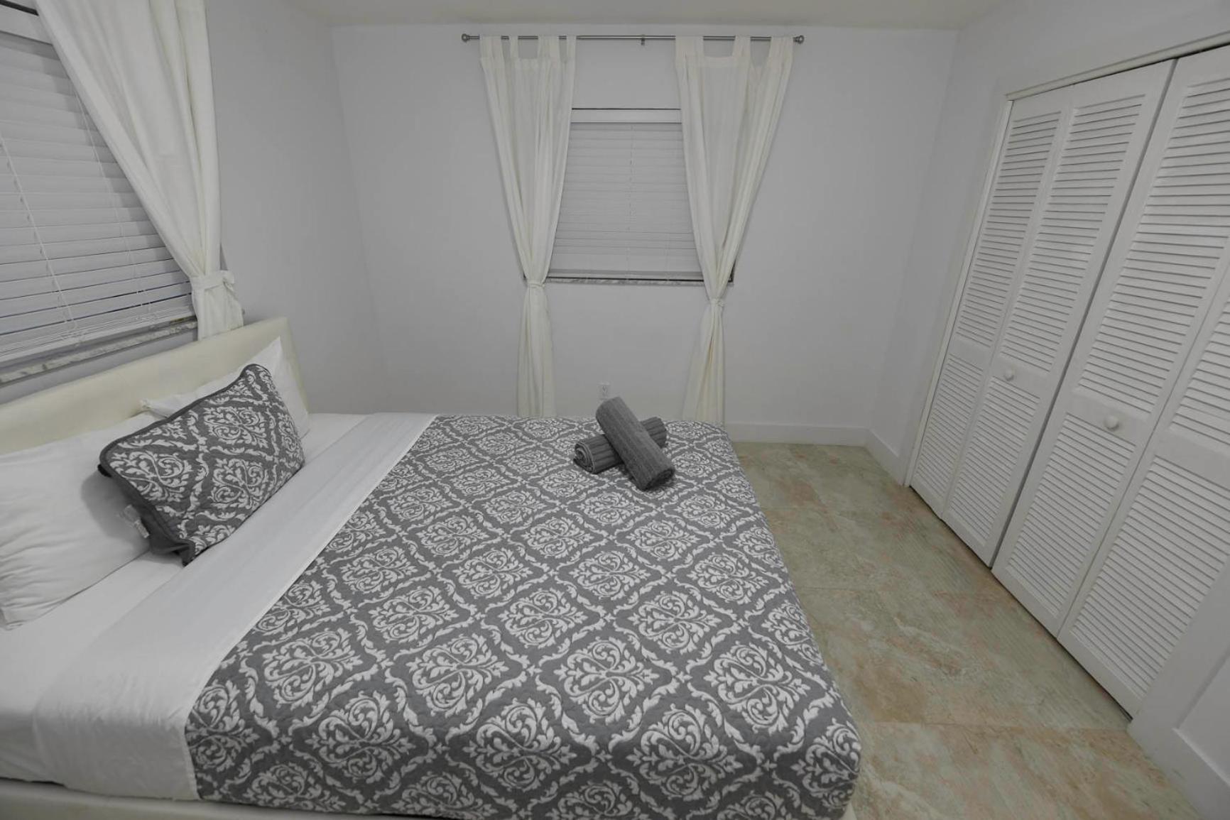 N61 Apartman Hollywood Kültér fotó