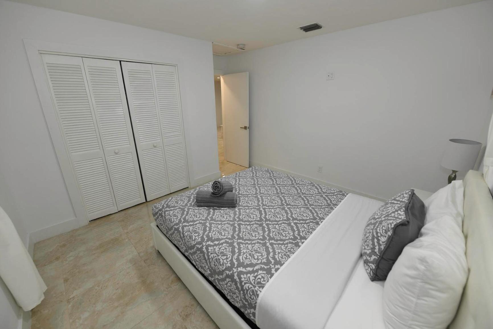 N61 Apartman Hollywood Kültér fotó